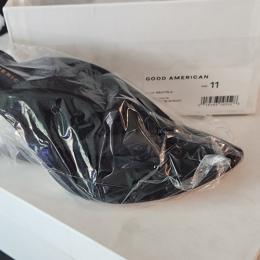Good American- Cinder-f*king-rella -Thong Wedges - Black - Size 8.5 - Picture 3 of 3